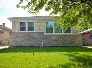 9054 Parkside Ave, Oak Lawn, IL 60453