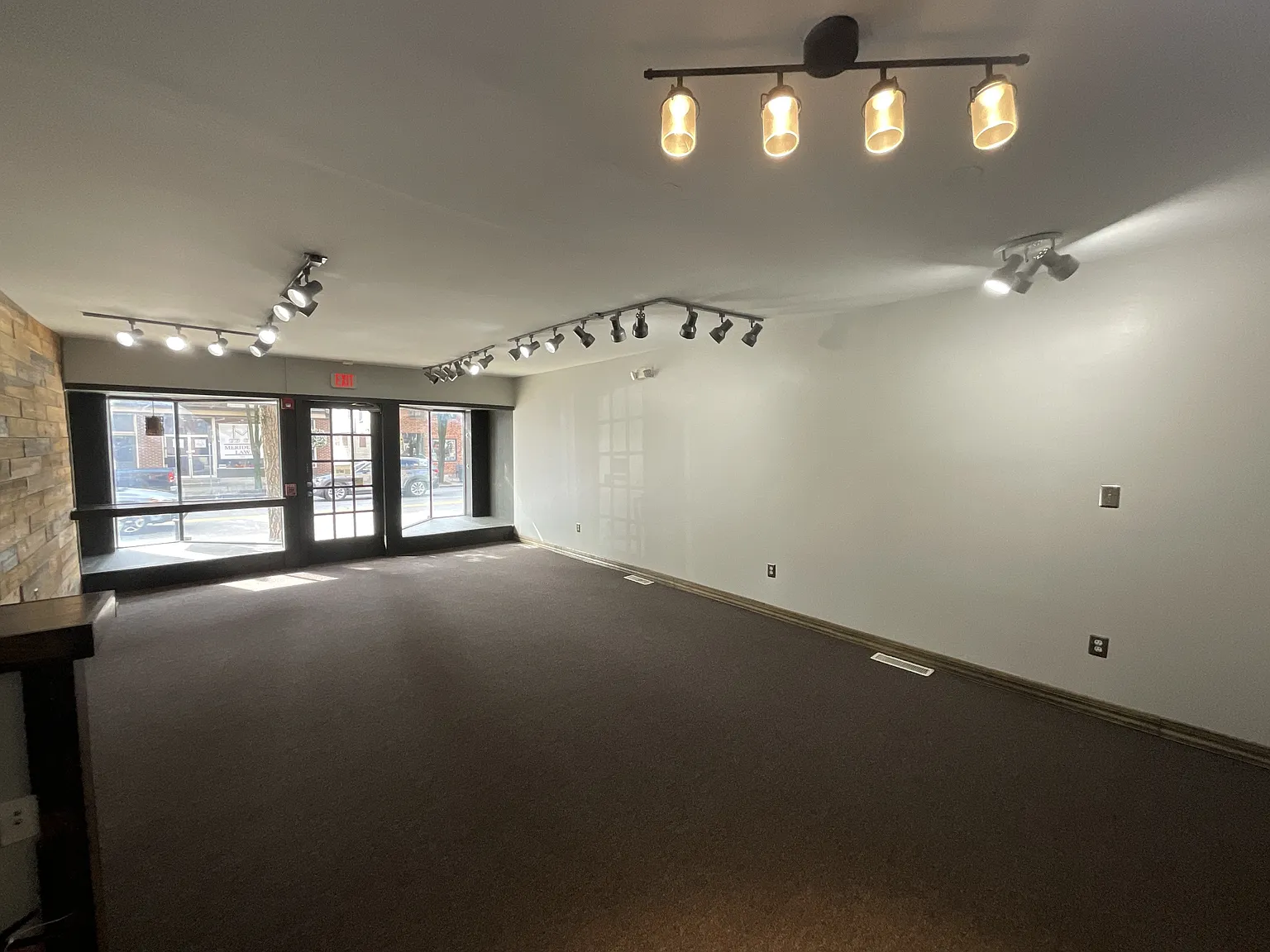 9 W King St, Shippensburg - 13 Retail — Photo 3
