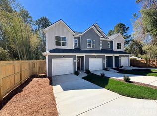 651 Stillgreen Ln, Charlotte, NC