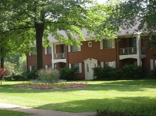 Monticello Apartments & Townhomes including Logan Gate & Logan Way, Youngstown, OH 44505