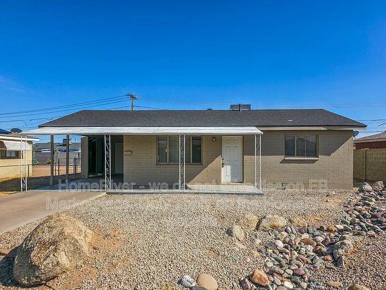 11211 W Missouri Ave — Photo 1