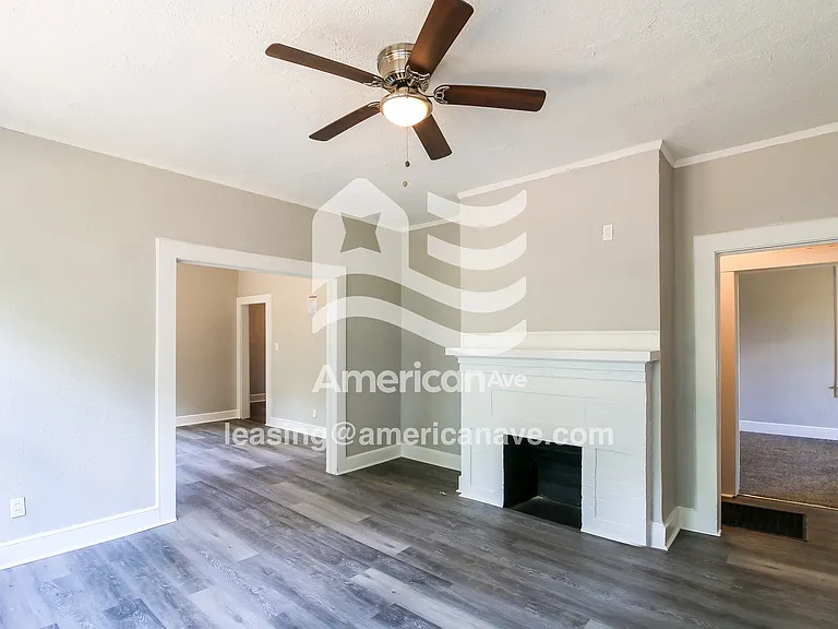 1623774_002_living_room_3.jpg