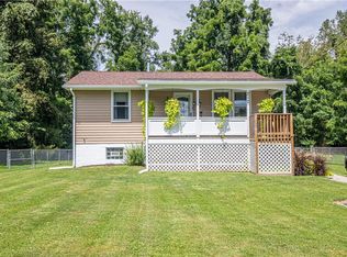 212 E Greene St, Carmichaels, PA 15320