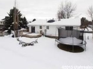 10105 S Roseboro Rd, Sandy, UT 84092