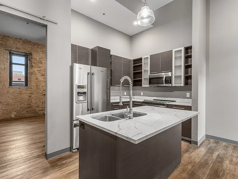 901 9th St #LOFT C — Photo 9