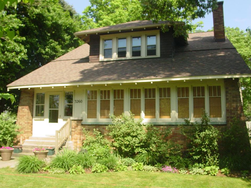 1st image of 3260 Coit Ave NE