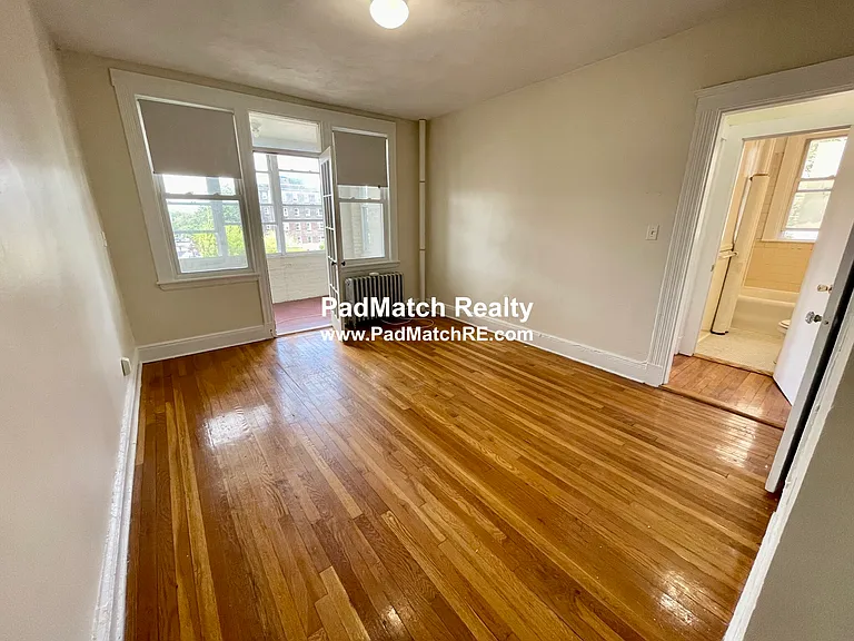 1628 Commonwealth Ave #6 — Photo 5