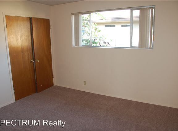 5th image of 260 W Alamar Ave APT 11