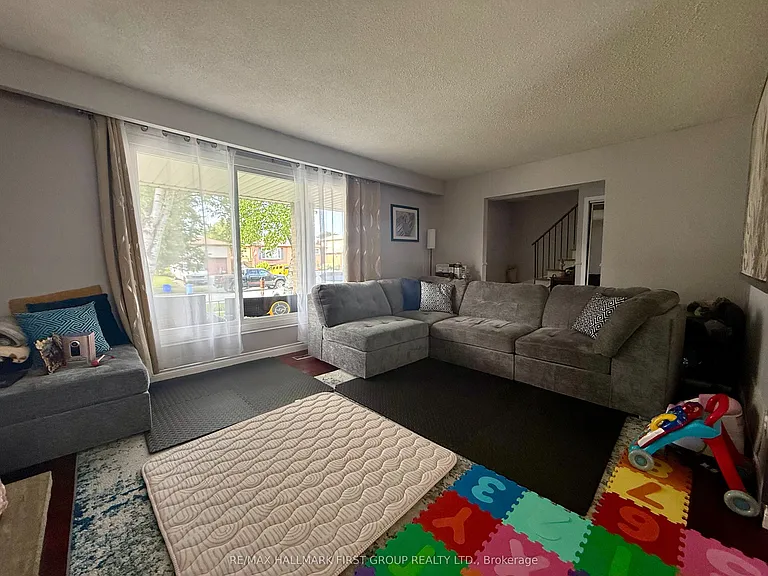 906 Cecylia Ct — Photo 5