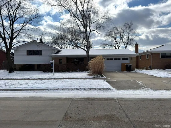 29323 Meadowlark St, Livonia, MI 48154