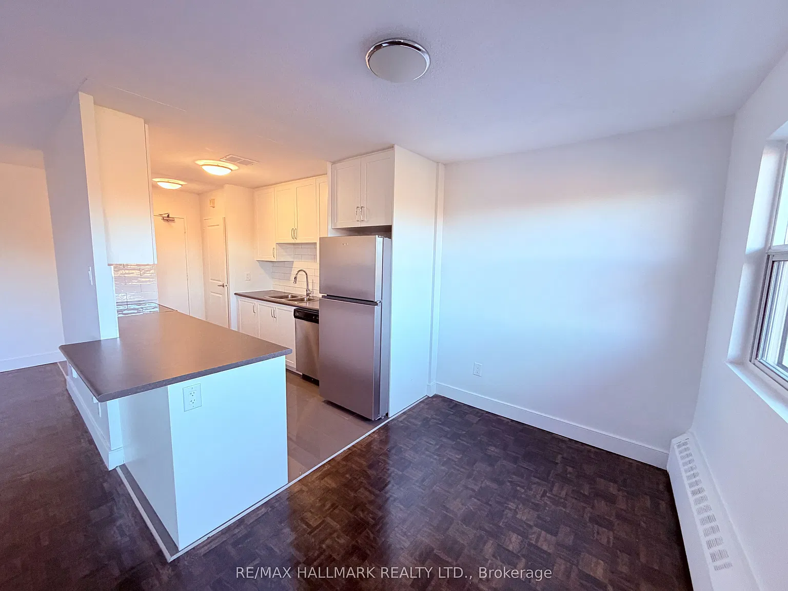 1 bed, $2,299 — Photo 4