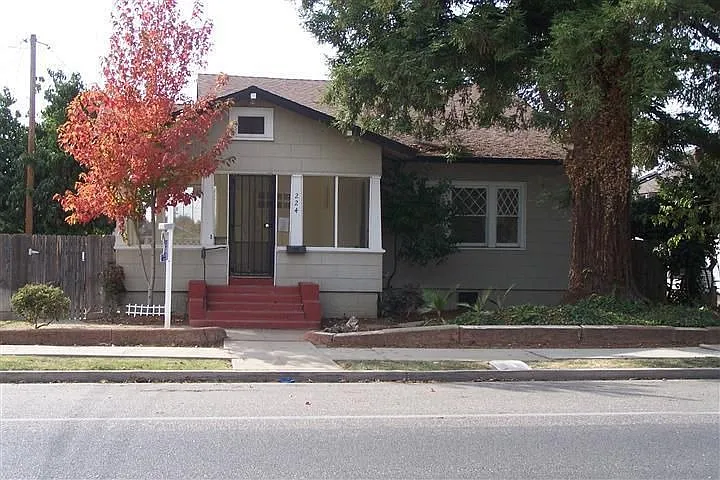 224 1st Ave photo 1