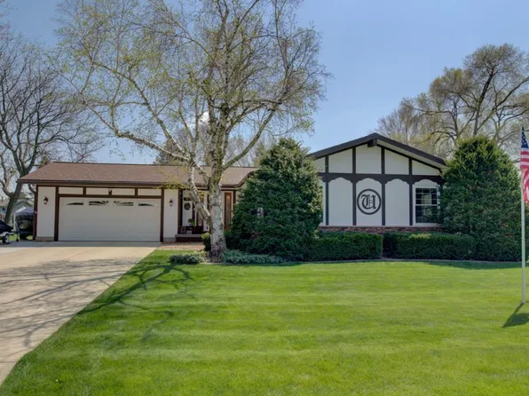 617 Deforest St, Deforest, WI 53532