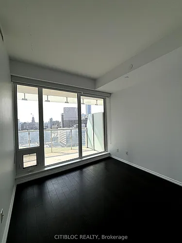 197 Yonge St #1409 Photo 1