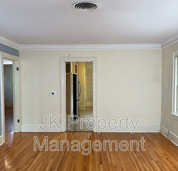 2217 1st Ave S — Photo 3