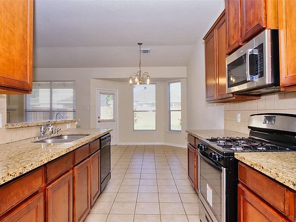 4th image of 25206 Bright Hollow Ln
