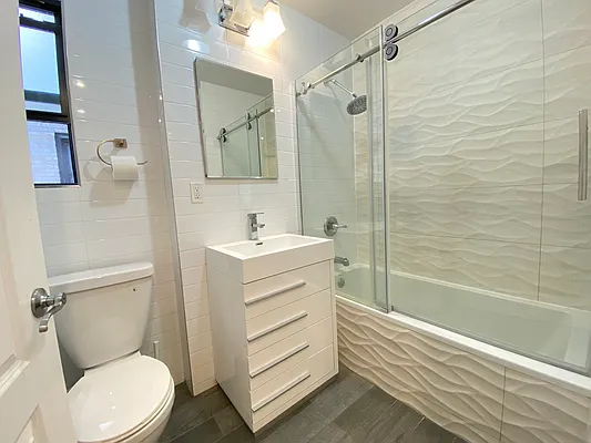 Rented by Oxford Property Group | media 5