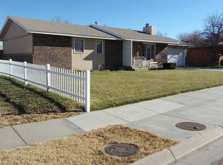 2110 Sunflower St, Garden City, KS 67846