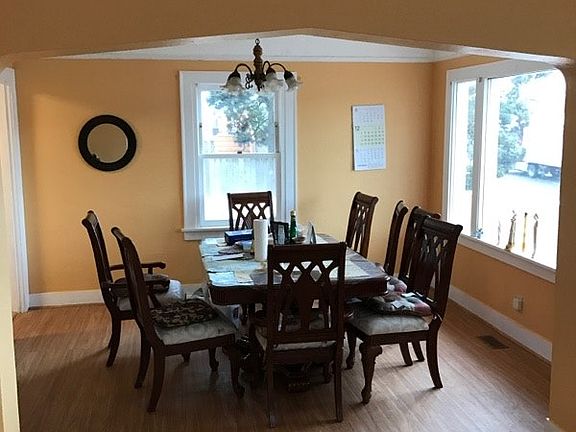 4th image of 7121 Pacific Highway E # Upper Floor