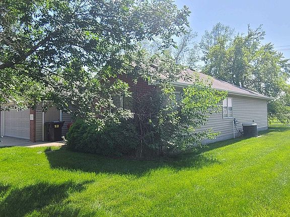 4th image of 2913 N Belvedere Ave