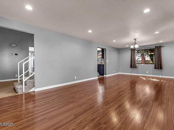 2nd image of 3238 Candelaria Dr