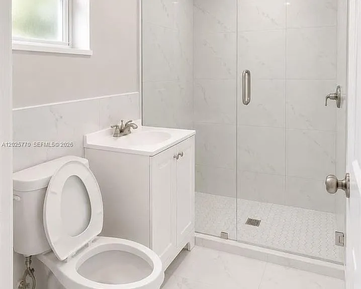 5735 Hayes St #0 — Photo 5