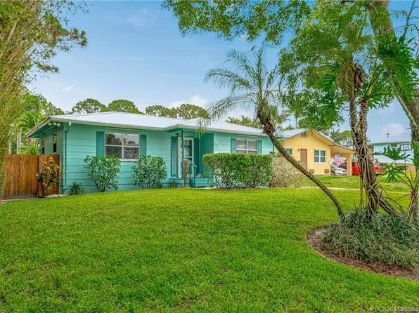 6499 SE Held Ct, Stuart, FL 34997