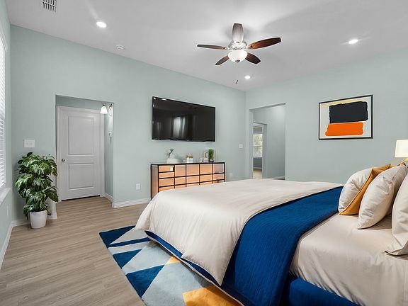 3rd image of 2027 S Bluebonnet Ave