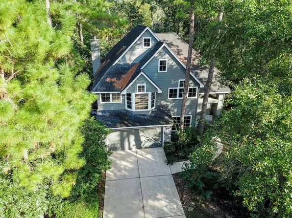 98 E Greywing Ct, Spring, TX 77382