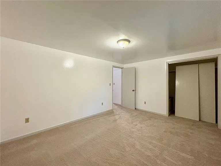 106 Dawson Dr — Photo 16