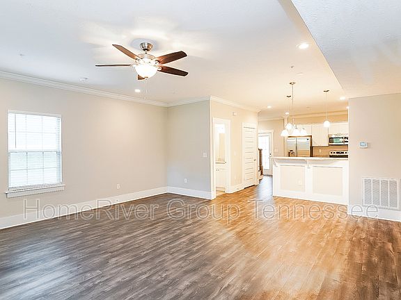 3rd image of 108 Jasmine Row