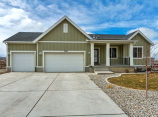 7939 N Cobblerock Rd, Lake Pt, UT 84074