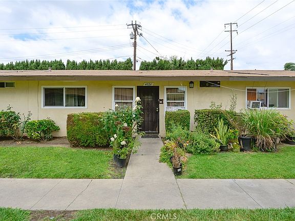 4th image of 4032 W Valencia Dr