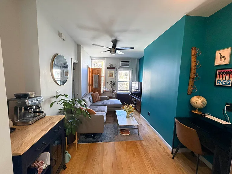 231 Frost St #2 — Photo 2