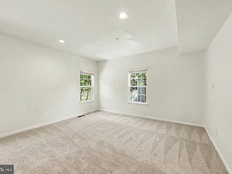 1024 Cook Dr SE — Photo 7