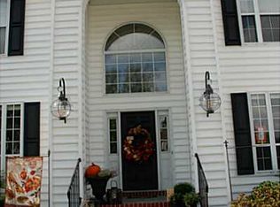 942 Artisan Ave, Chesapeake, VA 23323