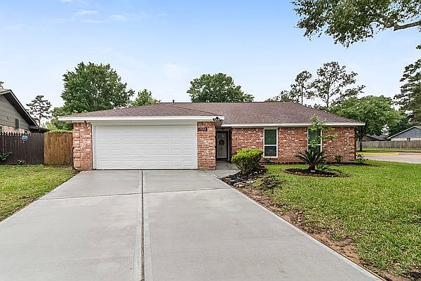 1st image of 7102 Foxwood Forest Ct