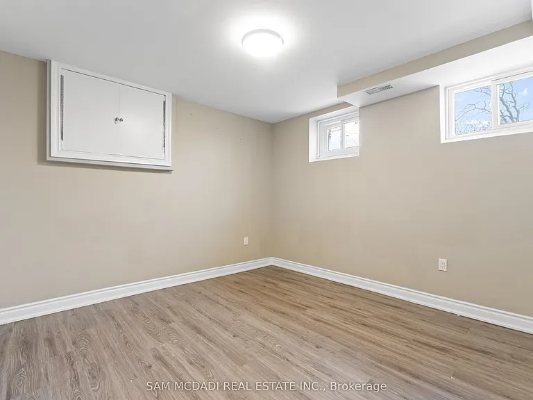 1821 Christopher Rd — Photo 11