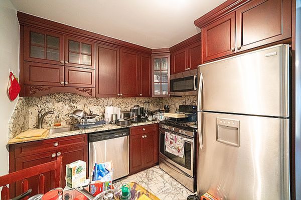 1st image of 20-52 36th St #2