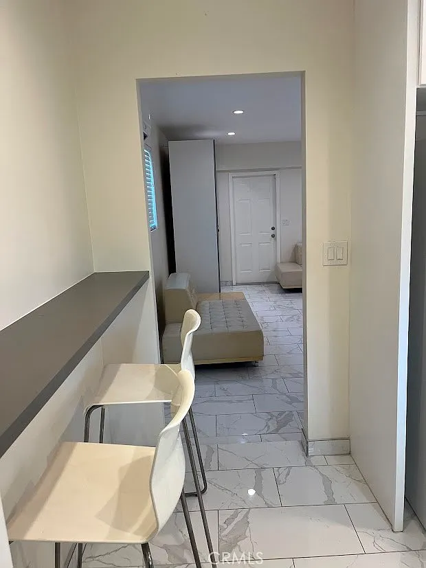 Studio, 2806 sqft, $1,550 — Photo 3