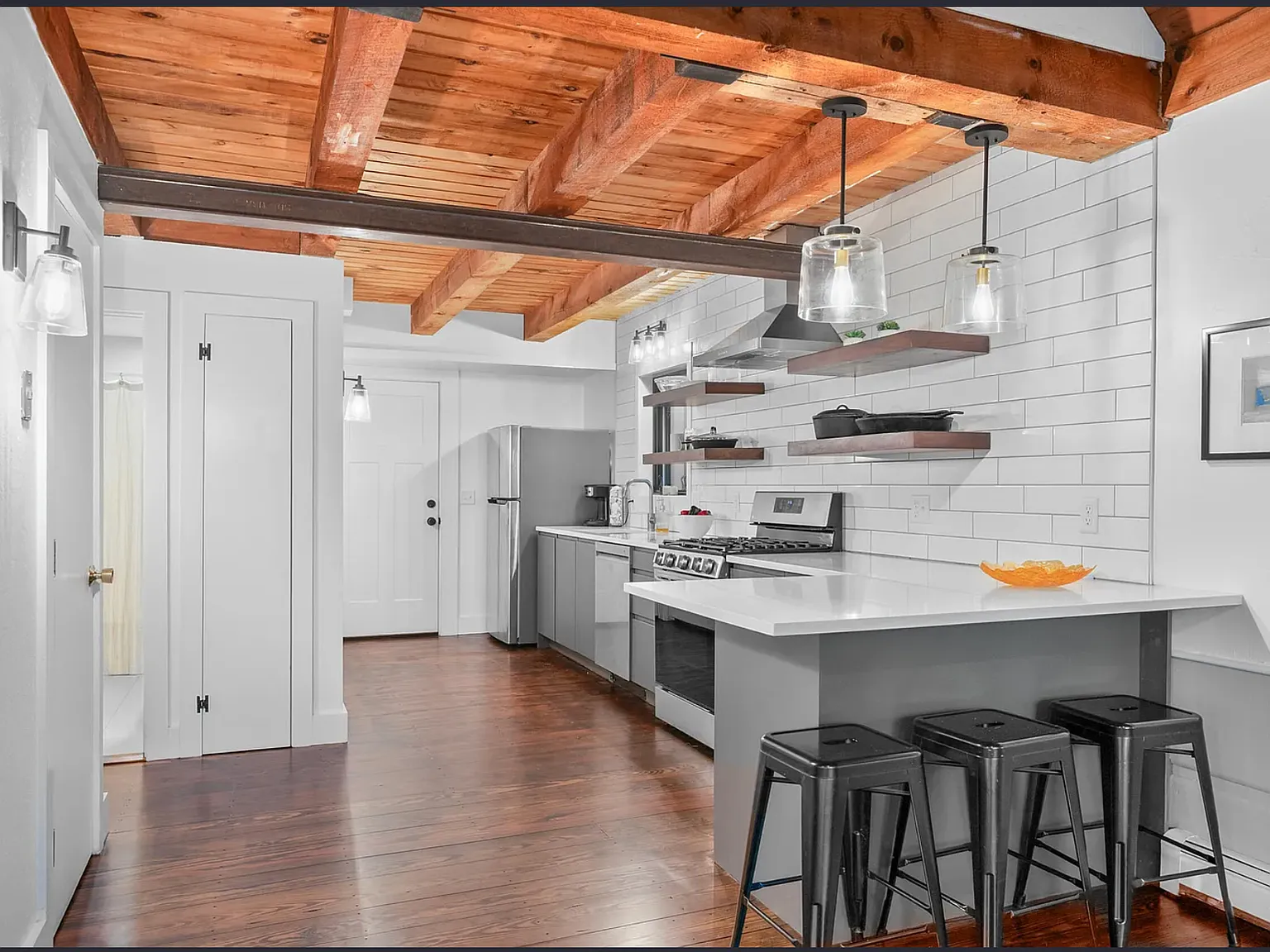 2 bed, 1560 sqft, $4,000 — Photo 4