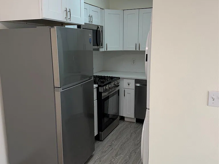 115 Green Meadows Way — Photo 10