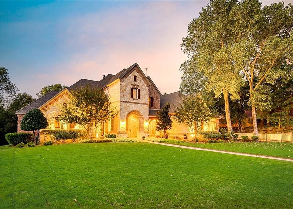 1st image of 1809 Wood Dale Cir