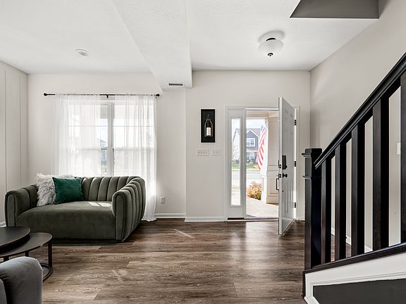 4th image of 19138 Horsewood Dr