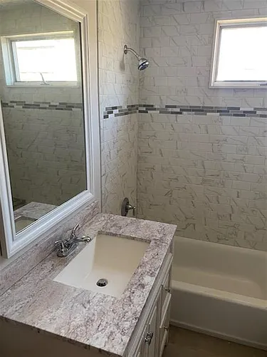 51 Mansfield St Photo 1