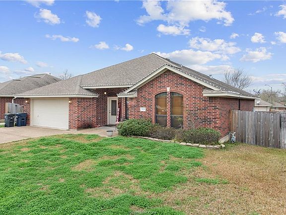 2nd image of 1505 Hunter Creek Dr