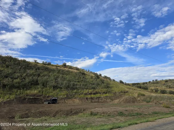 Breeze Basin Blvd, Hayden, CO 81639