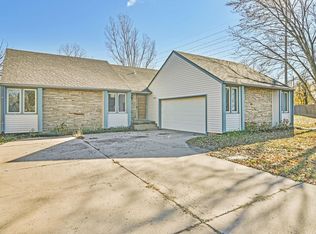 8949 E Blake Ct, Wichita, KS 67207