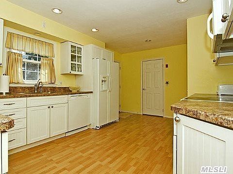 5th image of 6 Lilly Ct