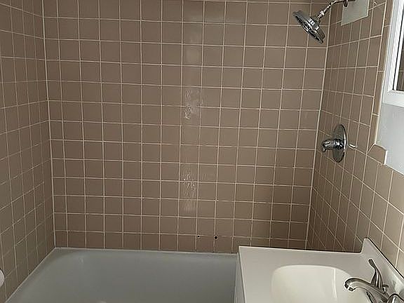4th image of 4125 Park St N Lot 206
